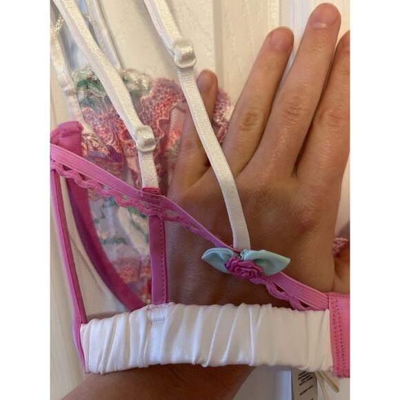 NWT For Love & Lemons Festival Floral Underwire Bra Victoria Secret’s 34D - Picture 11 of 11